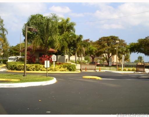 Lake Pointe #5 Condo - Residential Lease