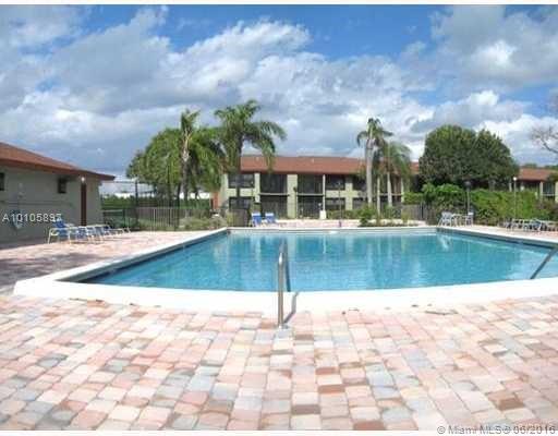 Lake Pointe #5 Condo - Residential Lease