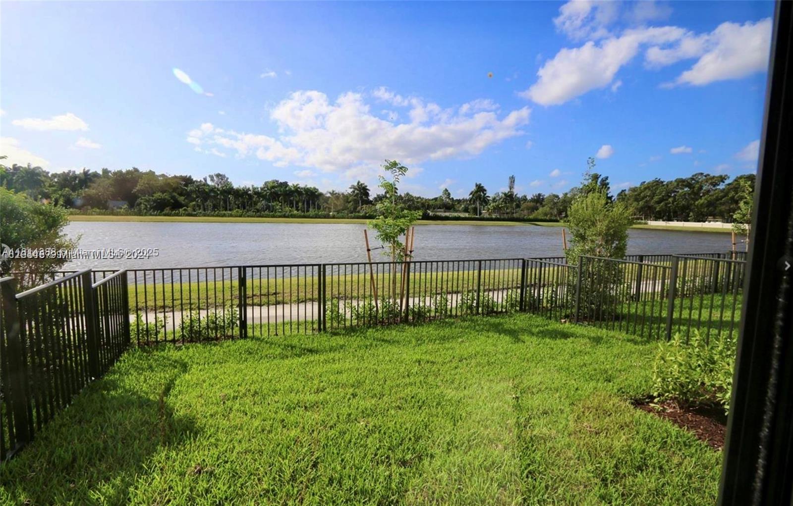 5938 Mustang Mnr, Davie, Broward County, Florida - 3 Bedrooms  
3 Bathrooms - 