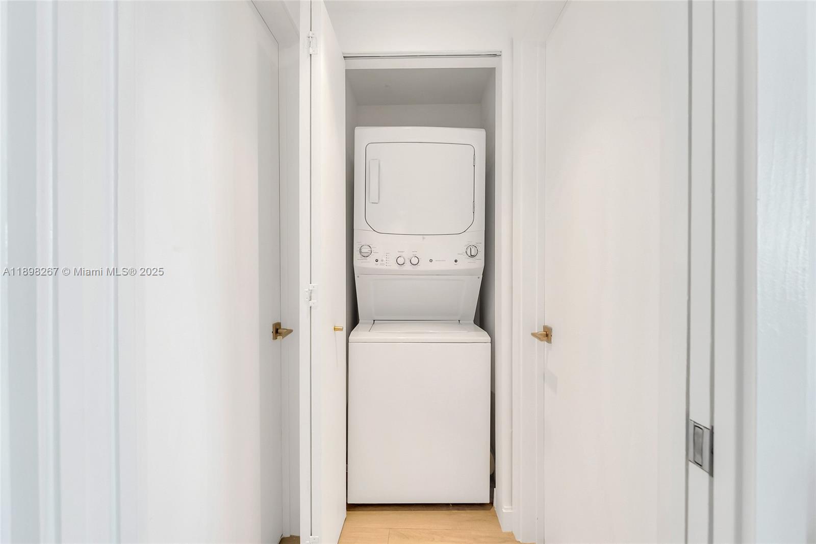 BRICKELL HEIGHTS WEST CON - Residential