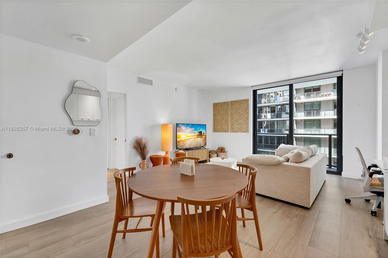 BRICKELL HEIGHTS WEST CON - Residential