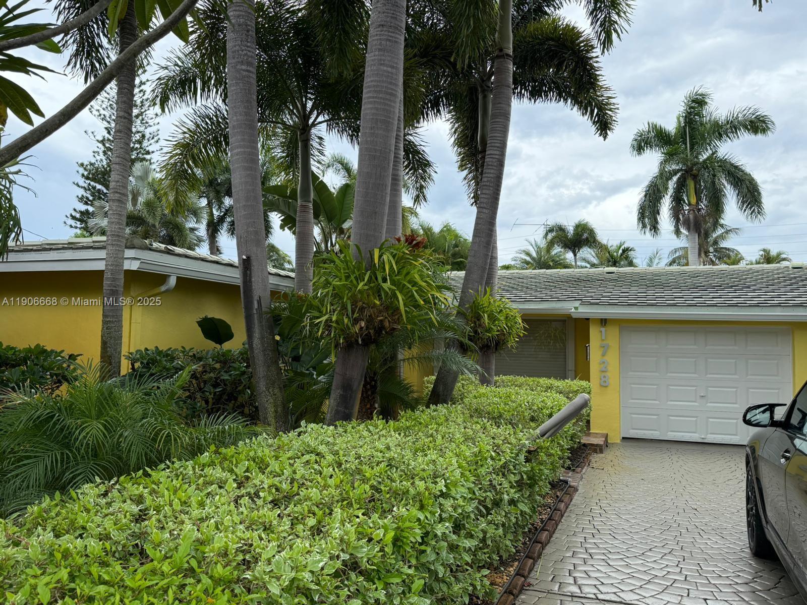 OAKLAND PARK 2ND ADD-RESU - Residential Lease