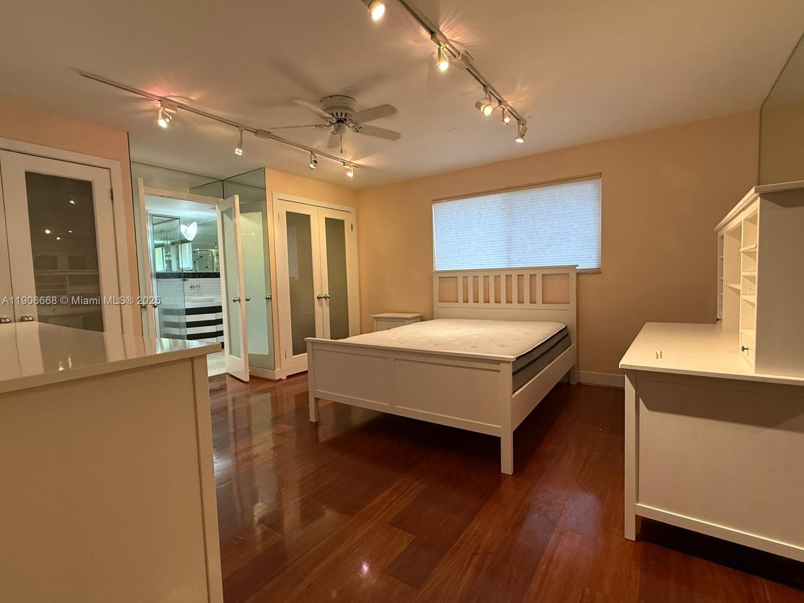 OAKLAND PARK 2ND ADD-RESU - Residential Lease