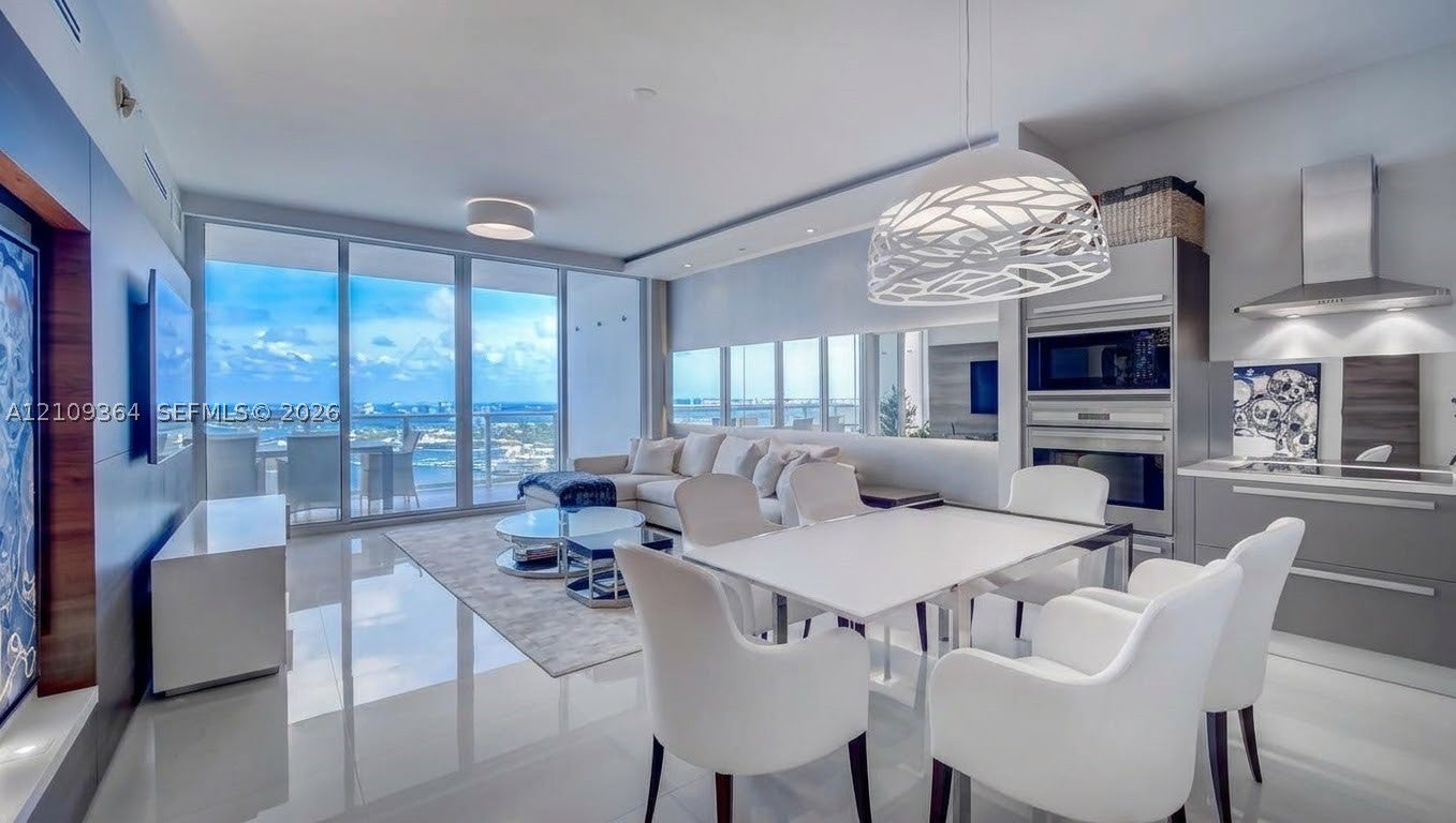 2020 N Bayshore Dr 3304
