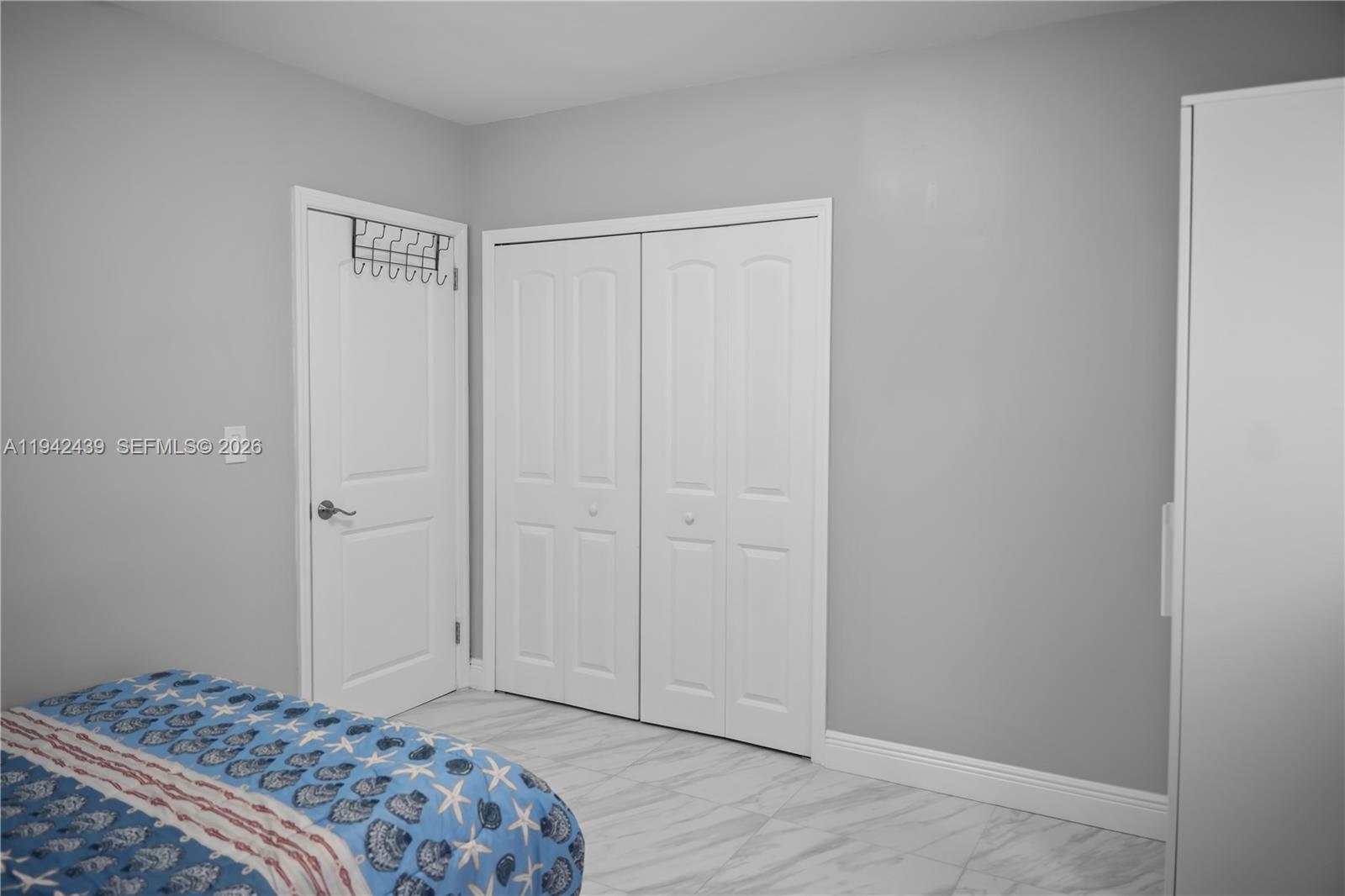 SO MIAMI HEIGHTS ADDN E - Residential Lease