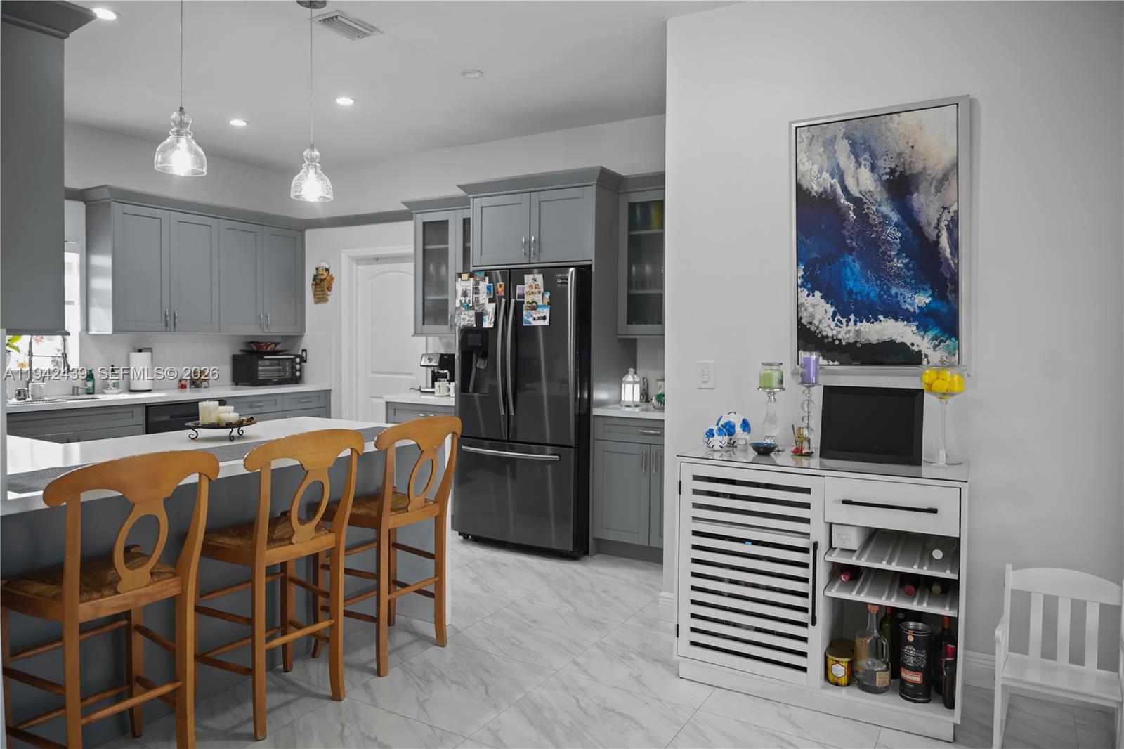 SO MIAMI HEIGHTS ADDN E - Residential Lease