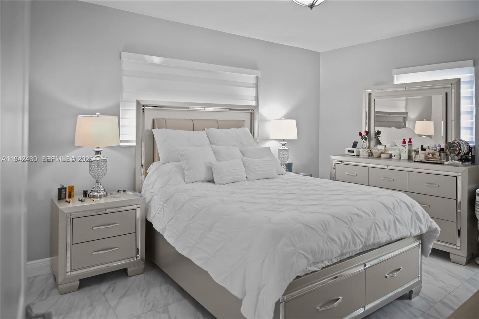 SO MIAMI HEIGHTS ADDN E - Residential Lease