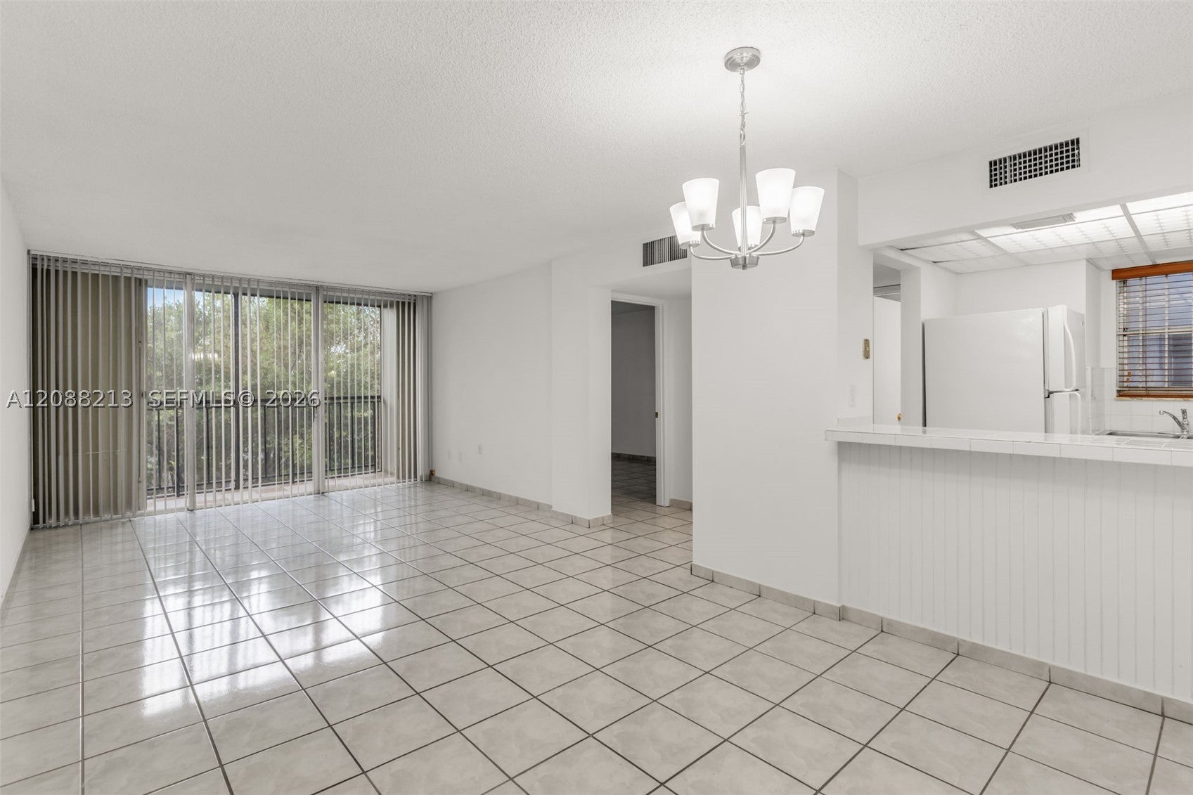 210 Fontainebleau Blvd 410
