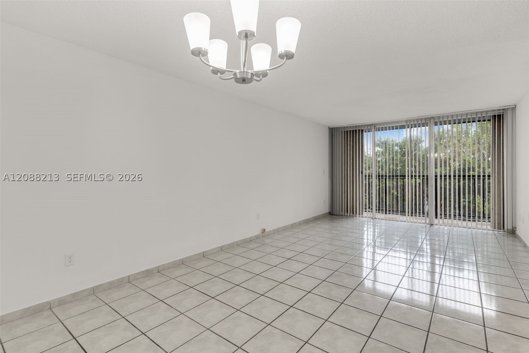 210 Fontainebleau Blvd 410