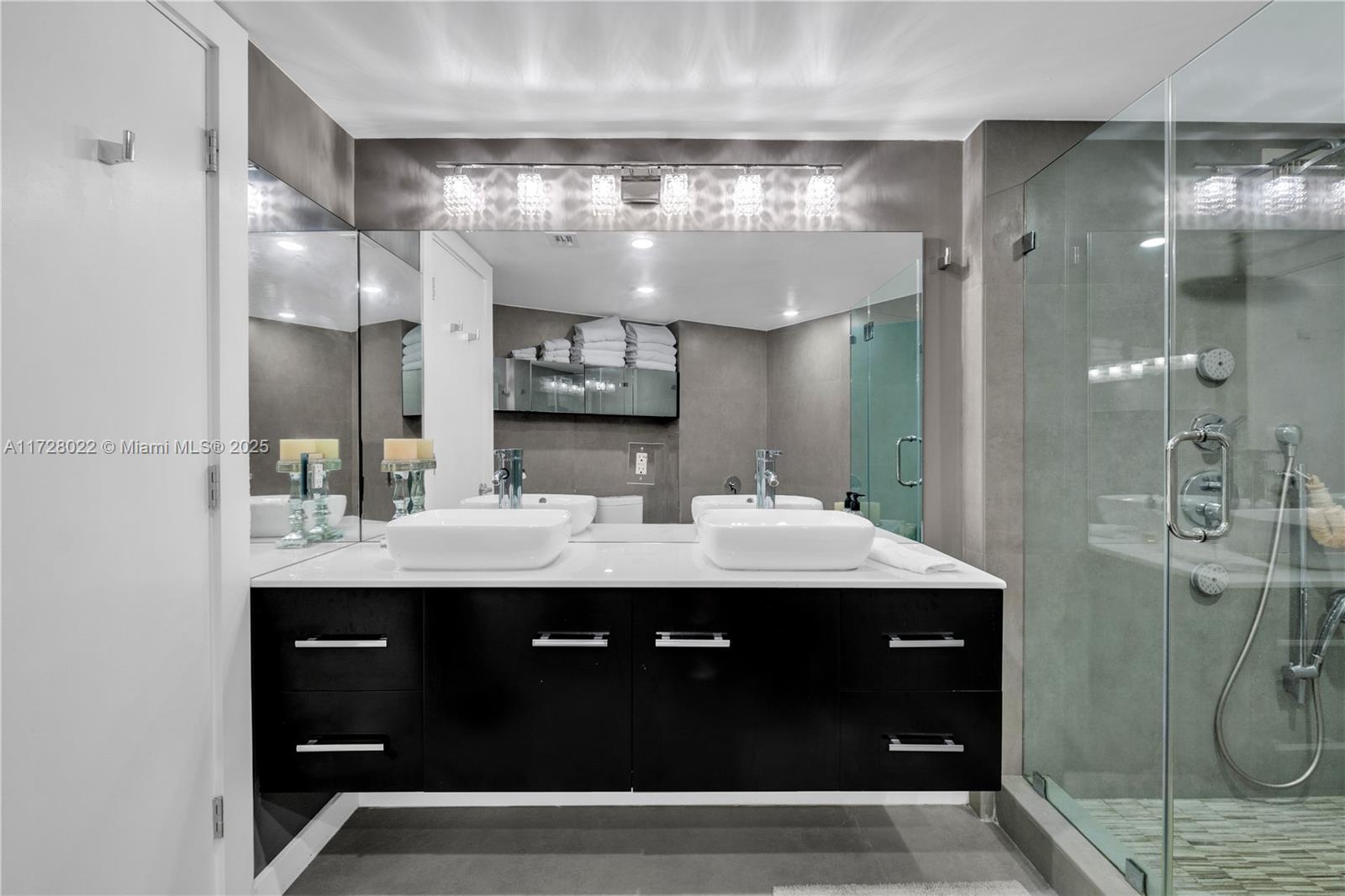 FIFTY SIX-SIXTY COLLINS A - Residential