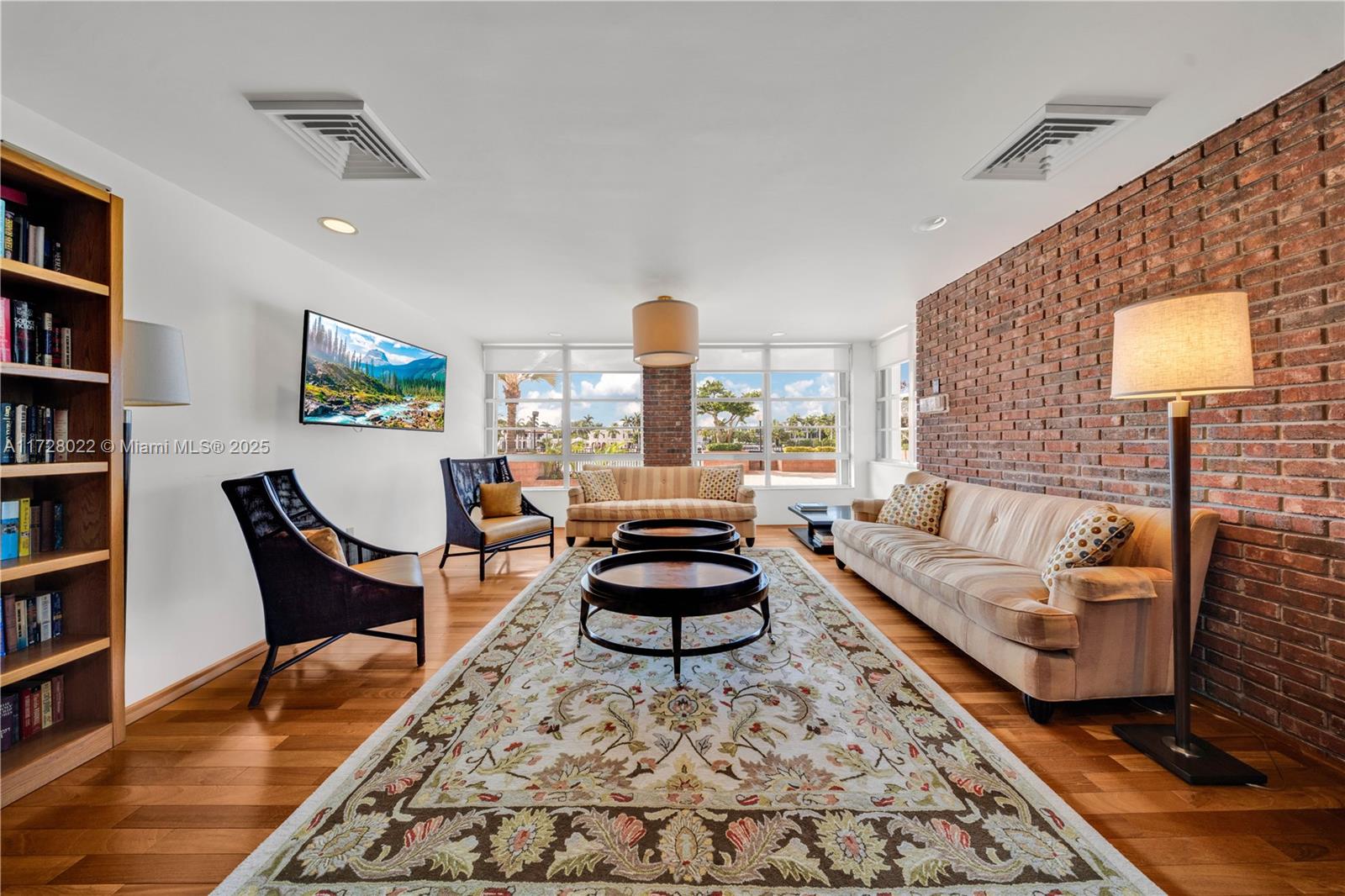 FIFTY SIX-SIXTY COLLINS A - Residential