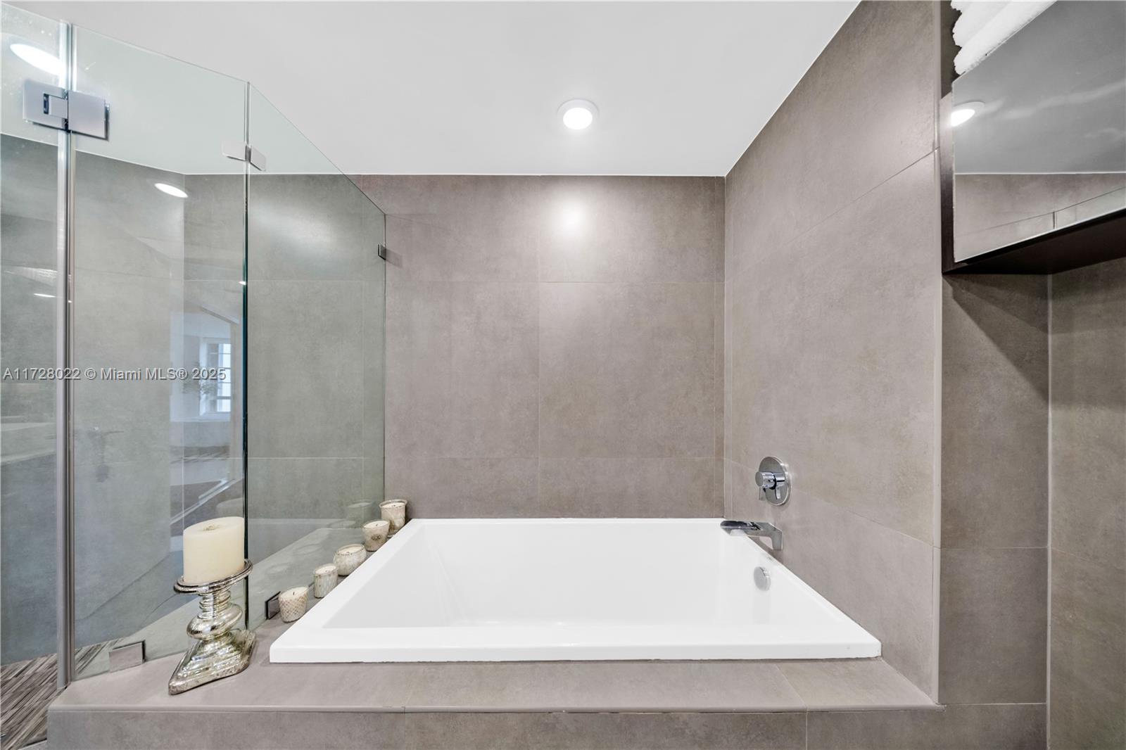 FIFTY SIX-SIXTY COLLINS A - Residential