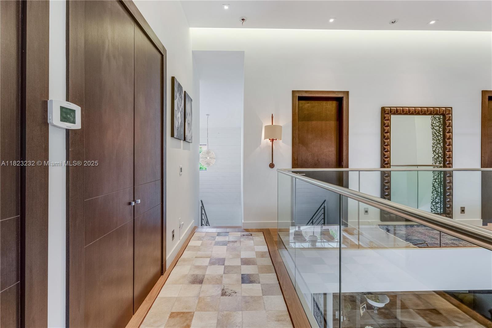 L HERMITAGE - Residential