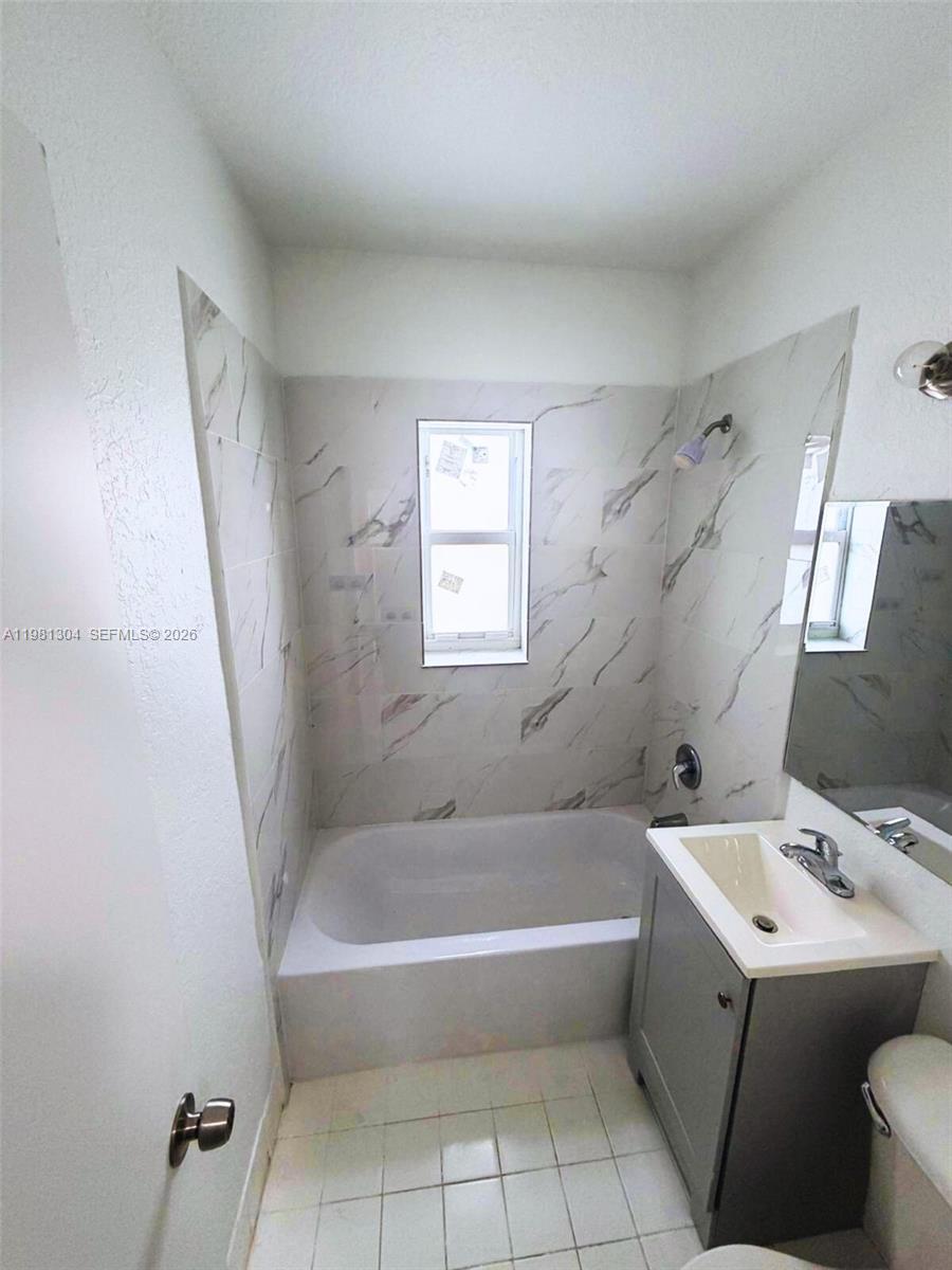 SUNSET PALM VILLAS CONDO - Residential