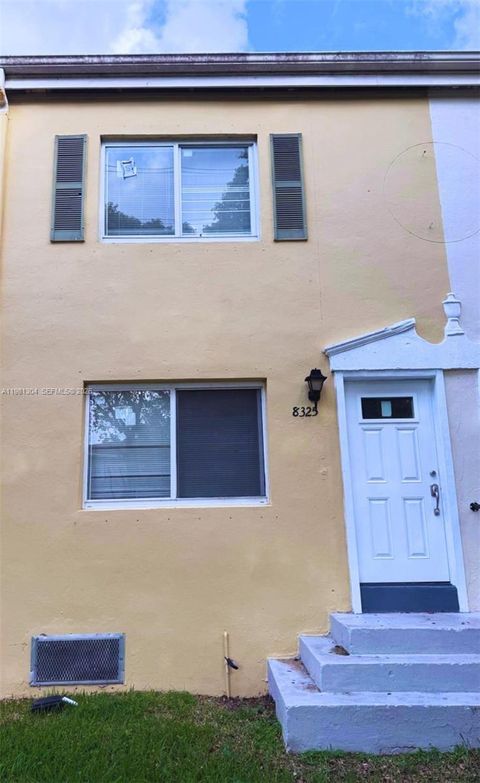 8325 NW 5th Ave 8325 Miami FL 33150