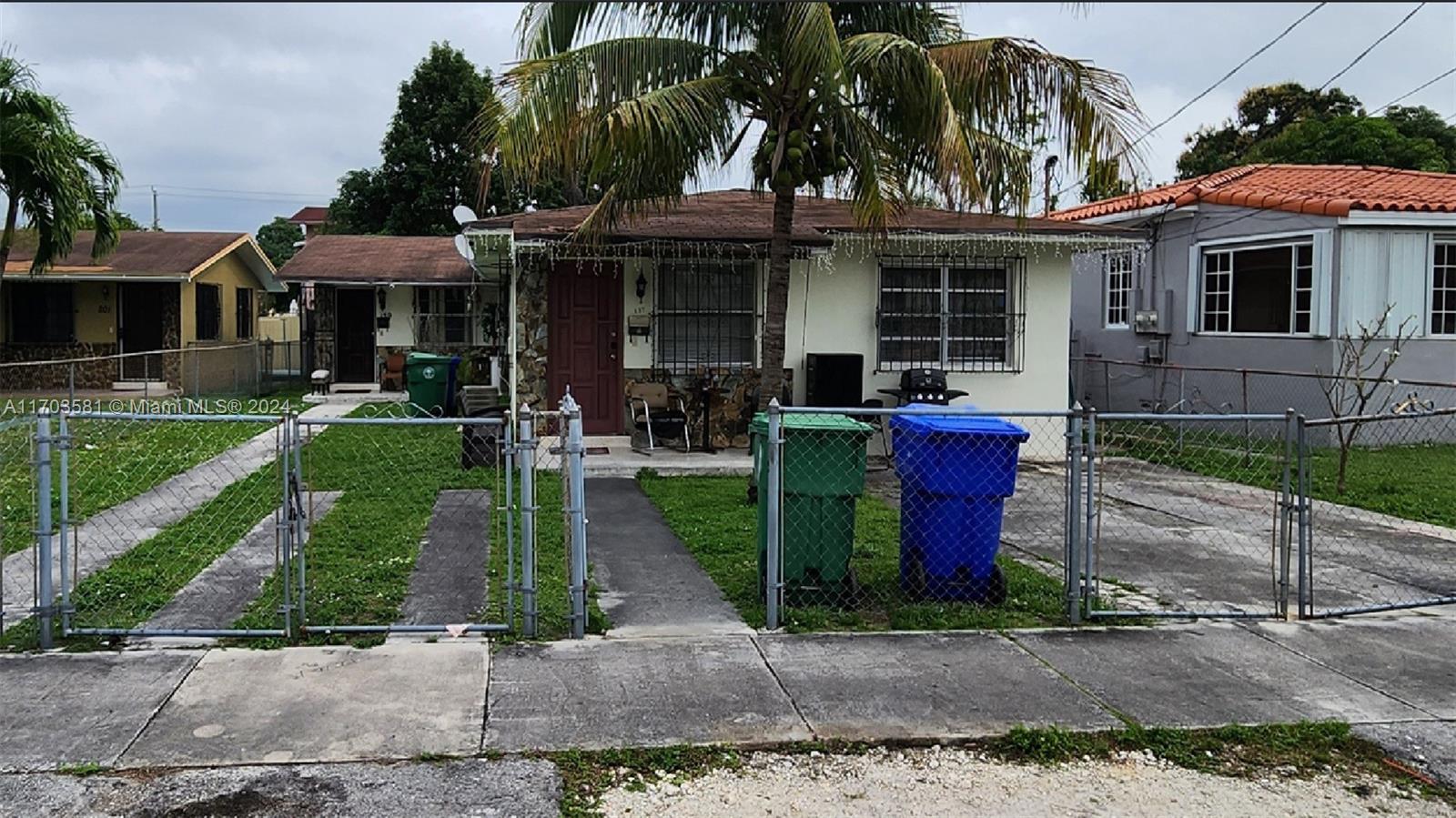 137 Nw 34th Ave, Miami, Broward County, Florida - 5 Bedrooms  
3 Bathrooms - 