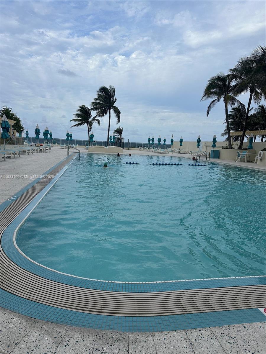 WAVE CONDO - Residential Lease