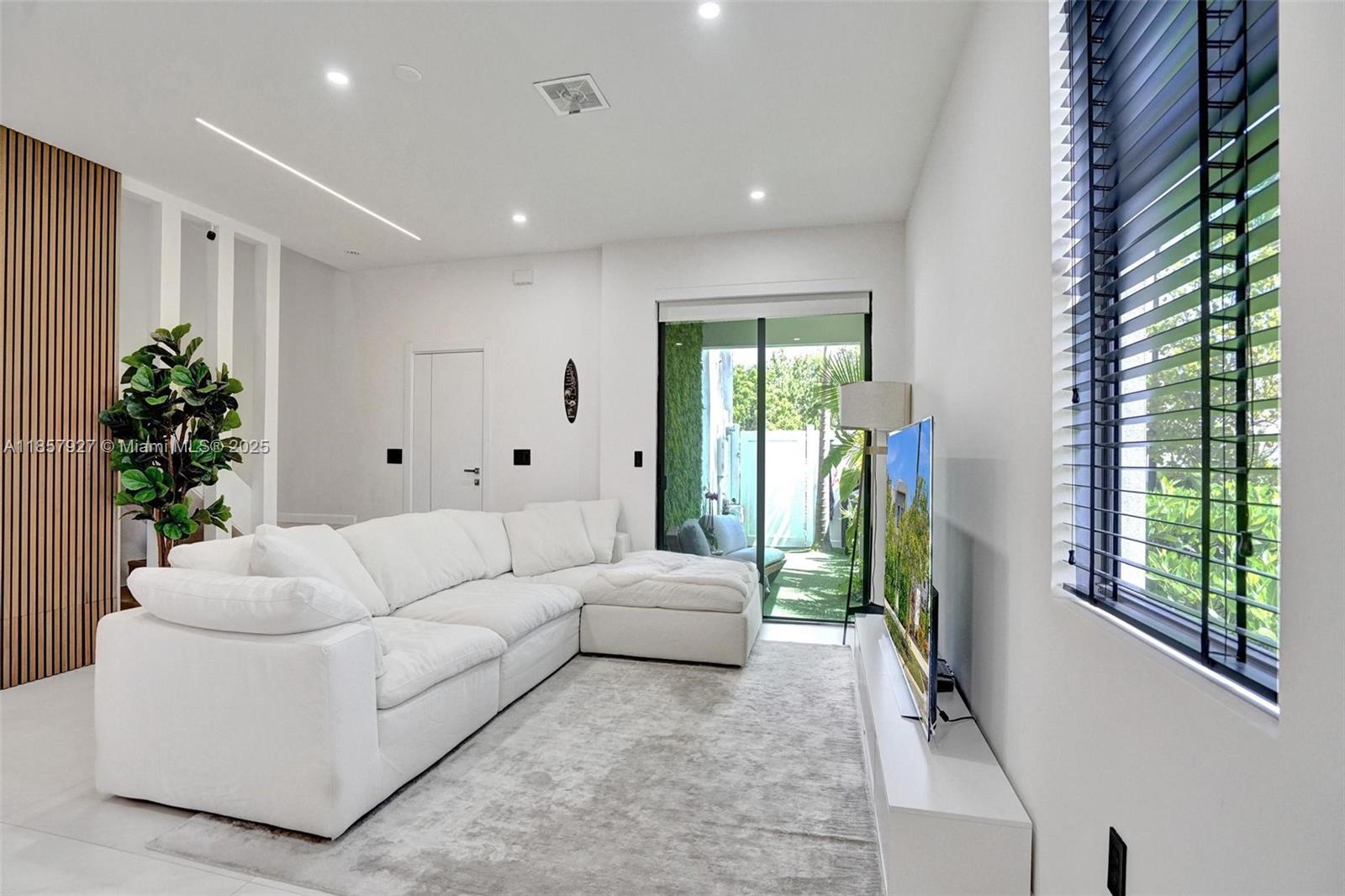 GARDENIA PARK - Residential