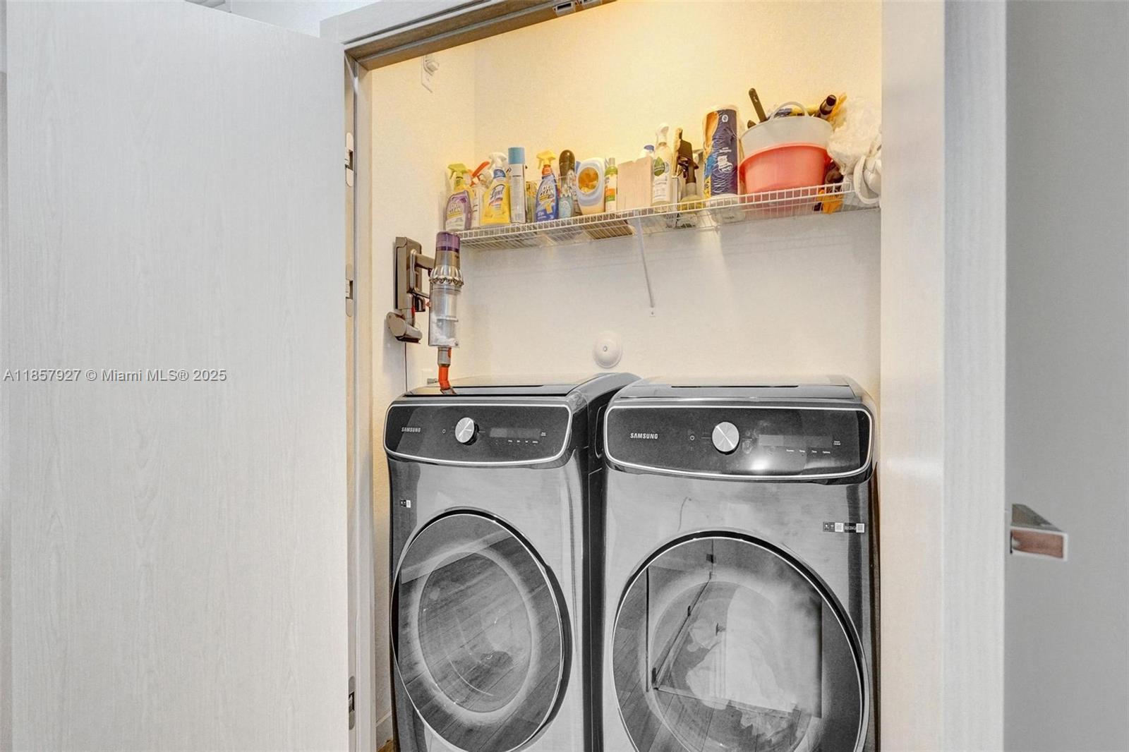 GARDENIA PARK - Residential