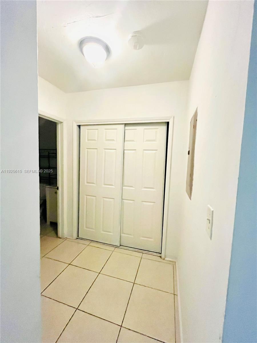 EVERGLADE LAND SALES CO - Residential Lease