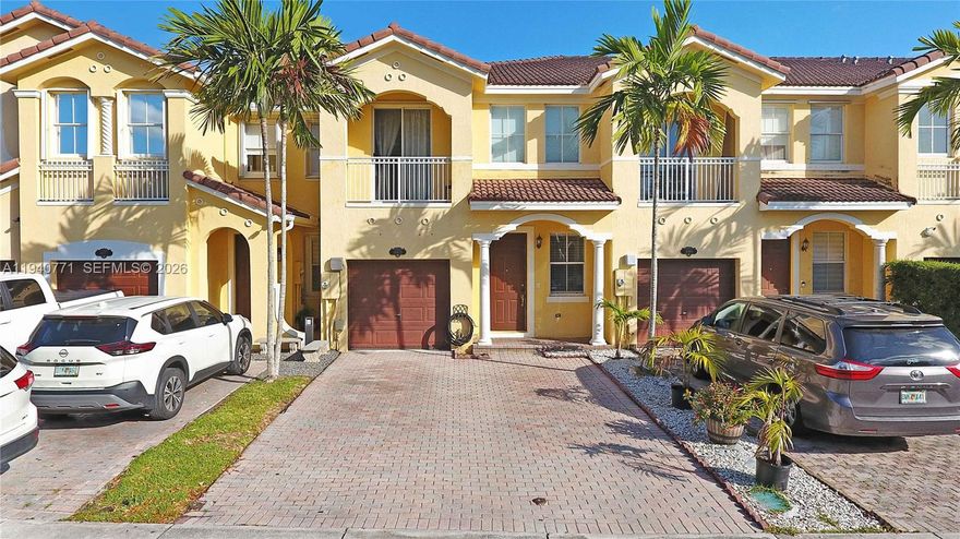 Beautiful and spacious 3/3 townhouse with lakeview!! 1 bedroom & 1 full bath on first floor, car garage and patio fenced. Tiles floor on the first floor and vinyl on the second, community pool, fitness center, tennis and basketball court. The property is located close to FIU and easy access to main roadways.
