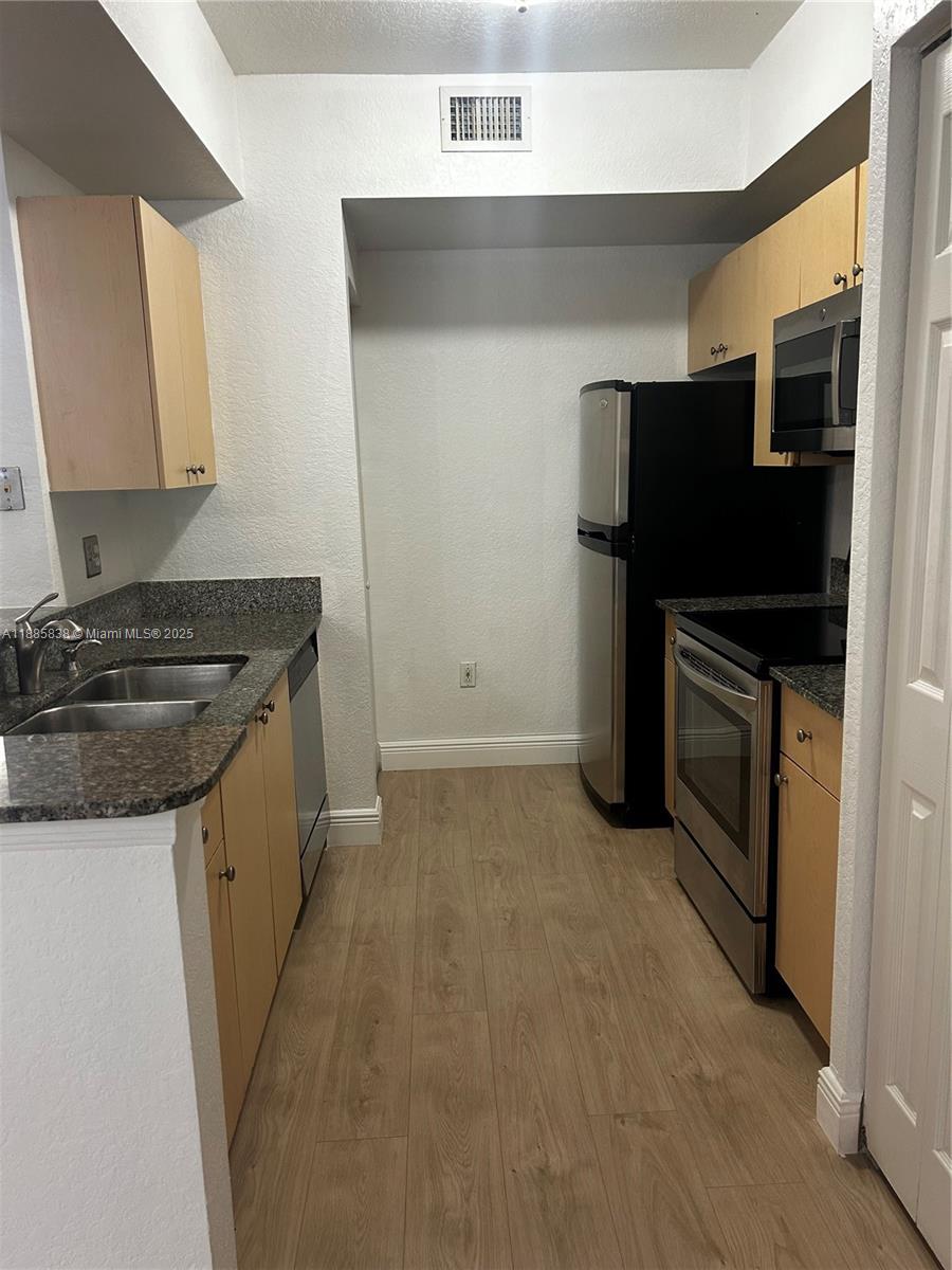 AVENTINE AT MIRAMAR CONDO - Residential Lease