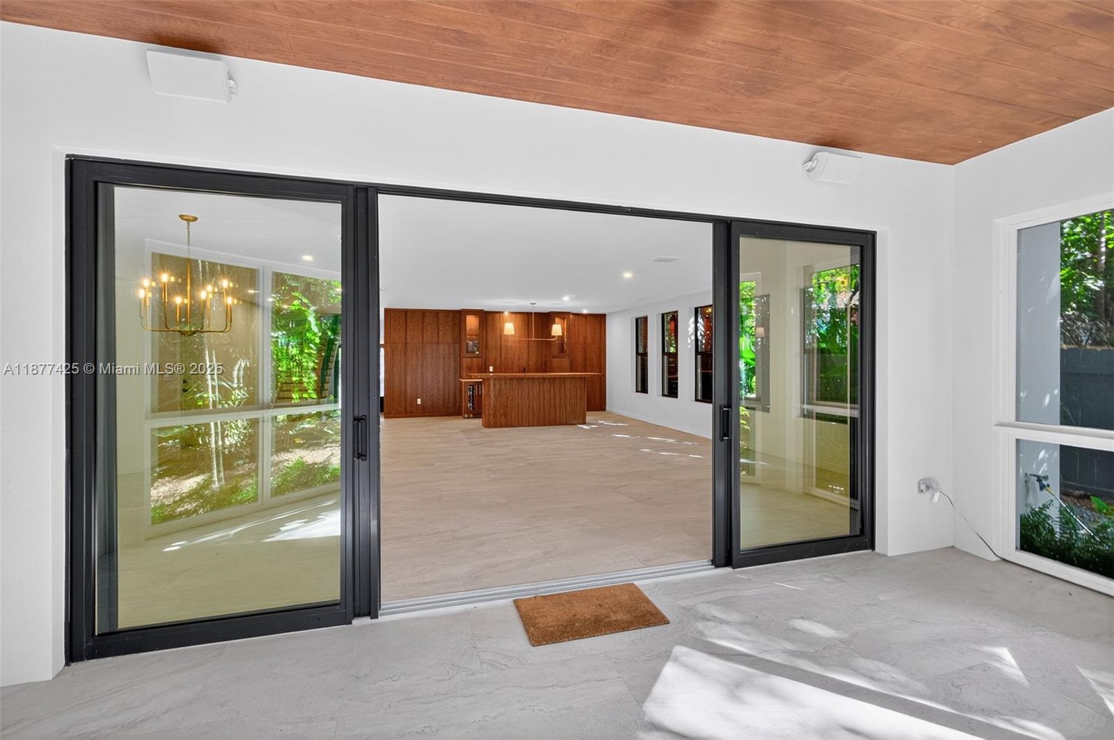 OCEAN VIEW HEIGHTS - Residential Lease