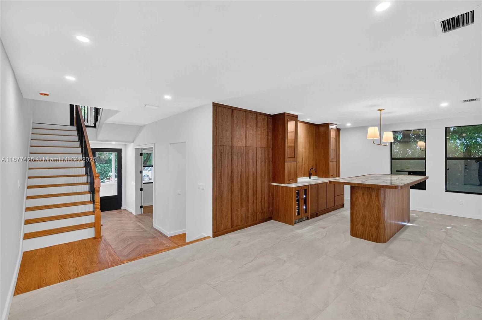 OCEAN VIEW HEIGHTS - Residential Lease