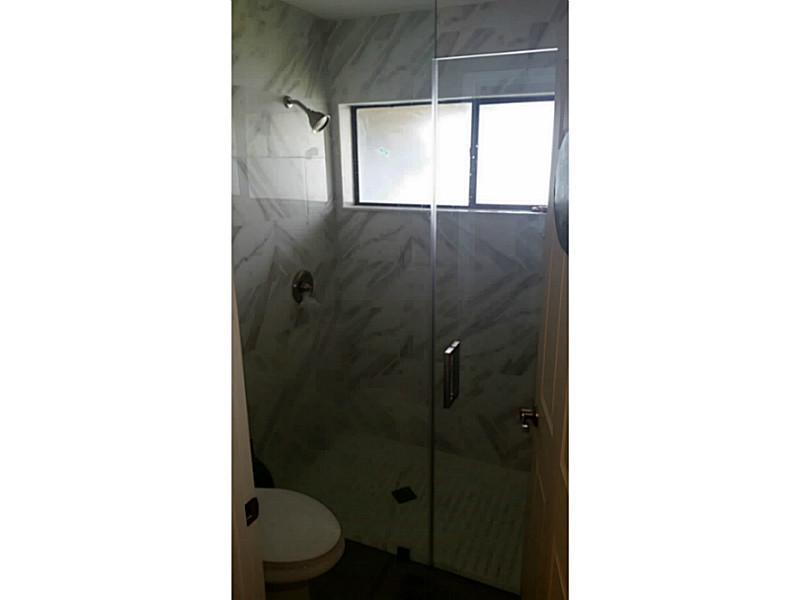 FOUR PALM LAKES AT PEMBRO - Residential
