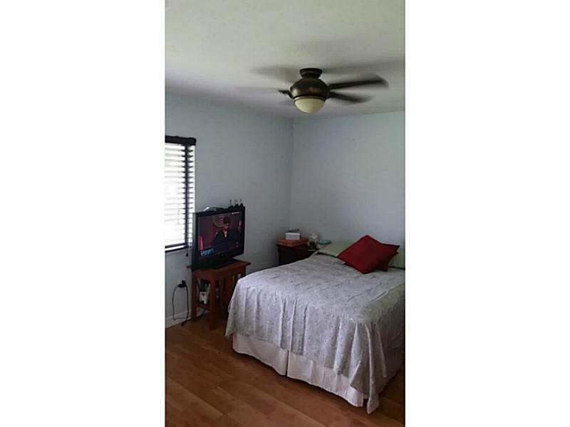 FOUR PALM LAKES AT PEMBRO - Residential