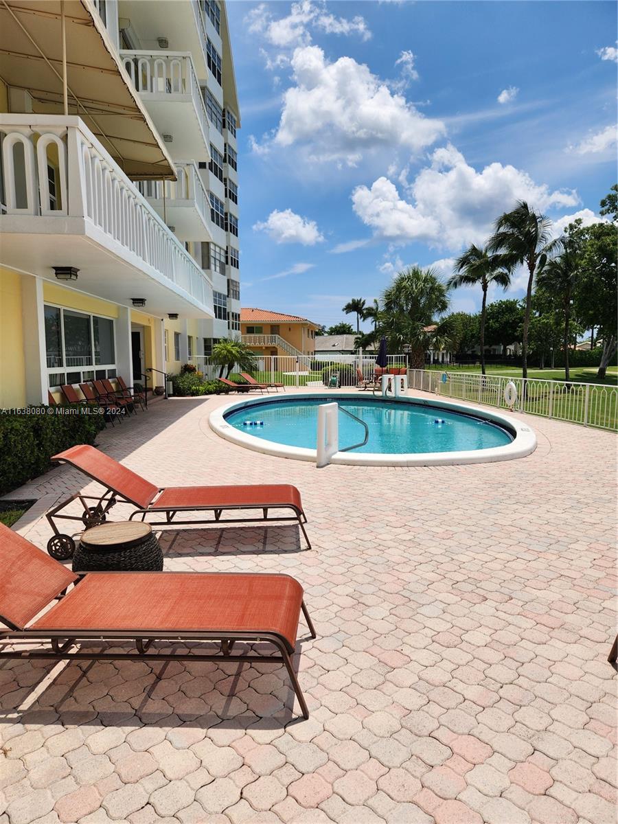 COUNTRY CLUB TOWERS CONDO - Residential