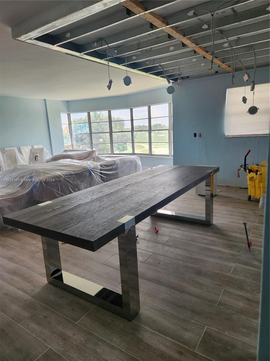 COUNTRY CLUB TOWERS CONDO - Residential