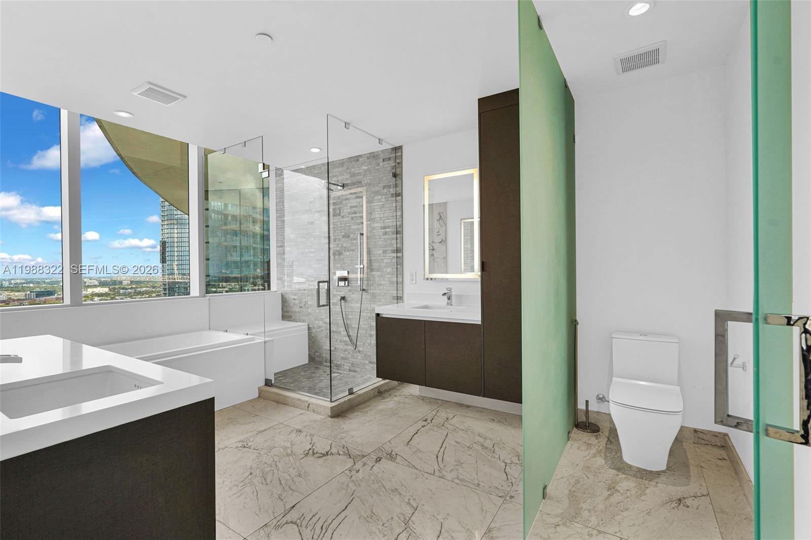 PARAMOUNT MIAMI WORLDCENT - Residential