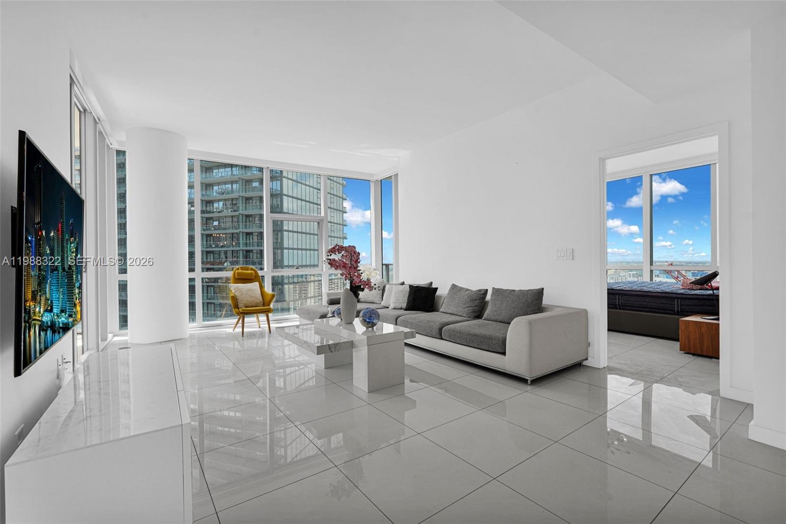 PARAMOUNT MIAMI WORLDCENT - Residential