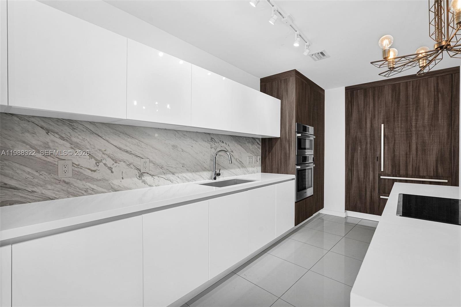 PARAMOUNT MIAMI WORLDCENT - Residential