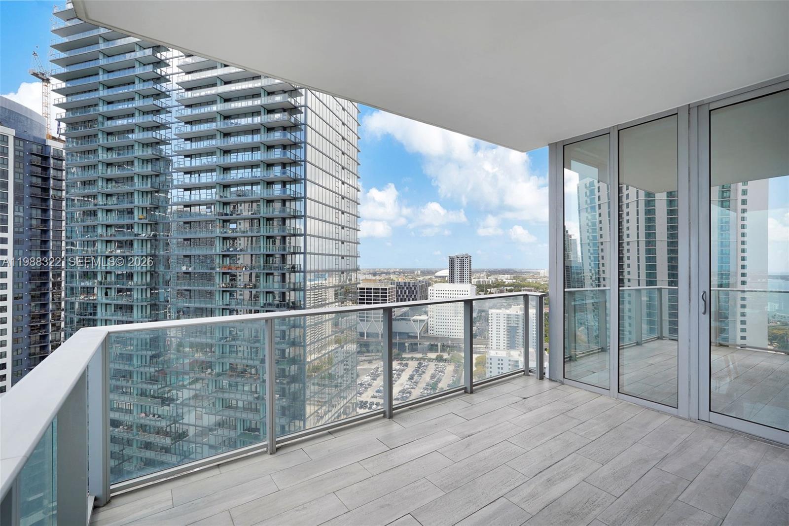 PARAMOUNT MIAMI WORLDCENT - Residential