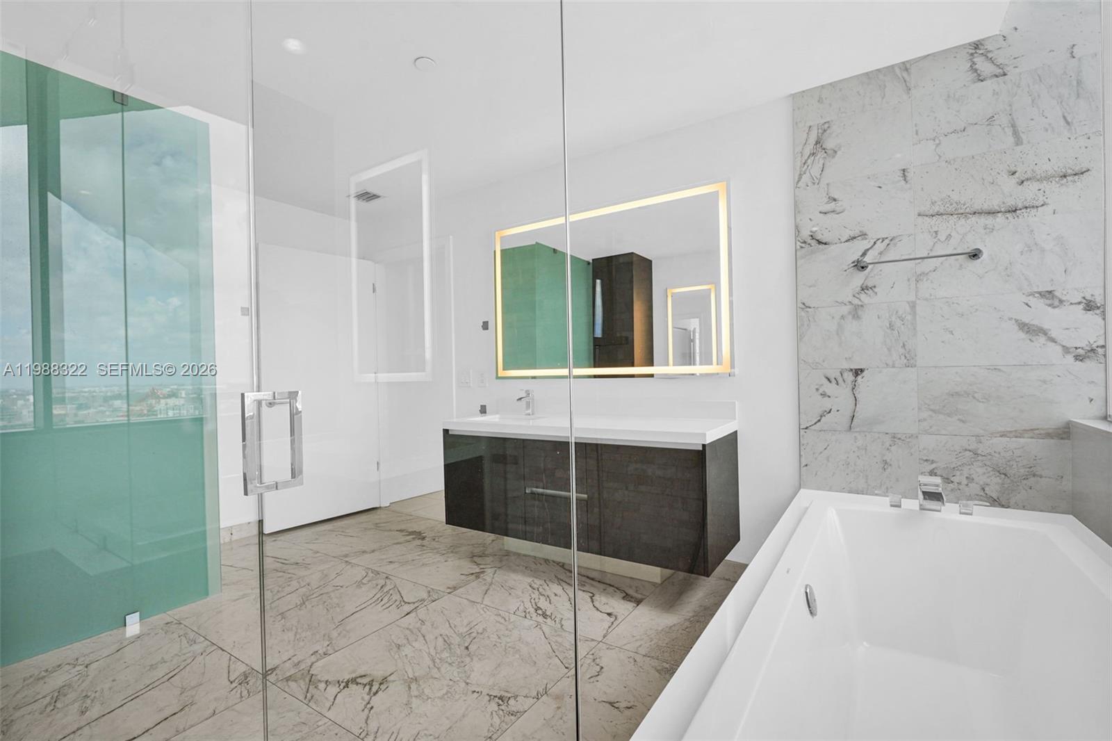 PARAMOUNT MIAMI WORLDCENT - Residential