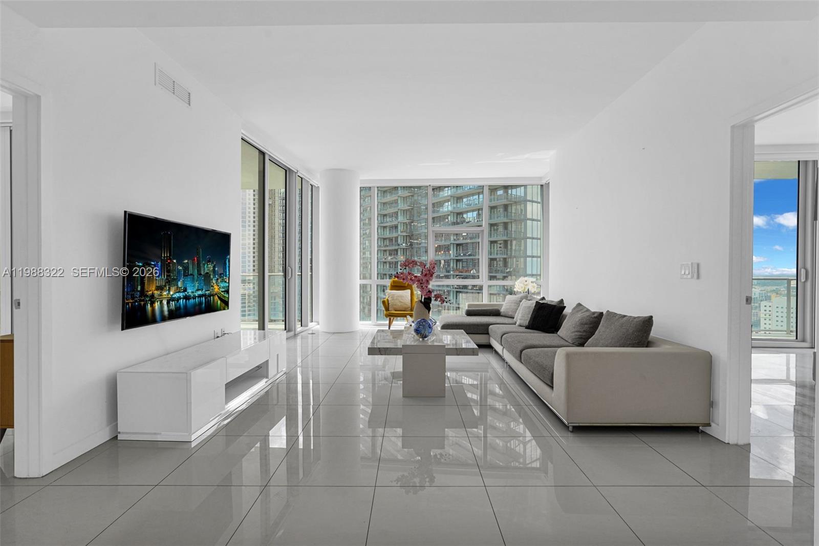 PARAMOUNT MIAMI WORLDCENT - Residential