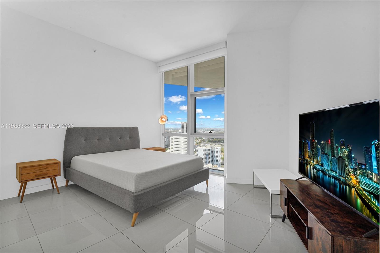 PARAMOUNT MIAMI WORLDCENT - Residential