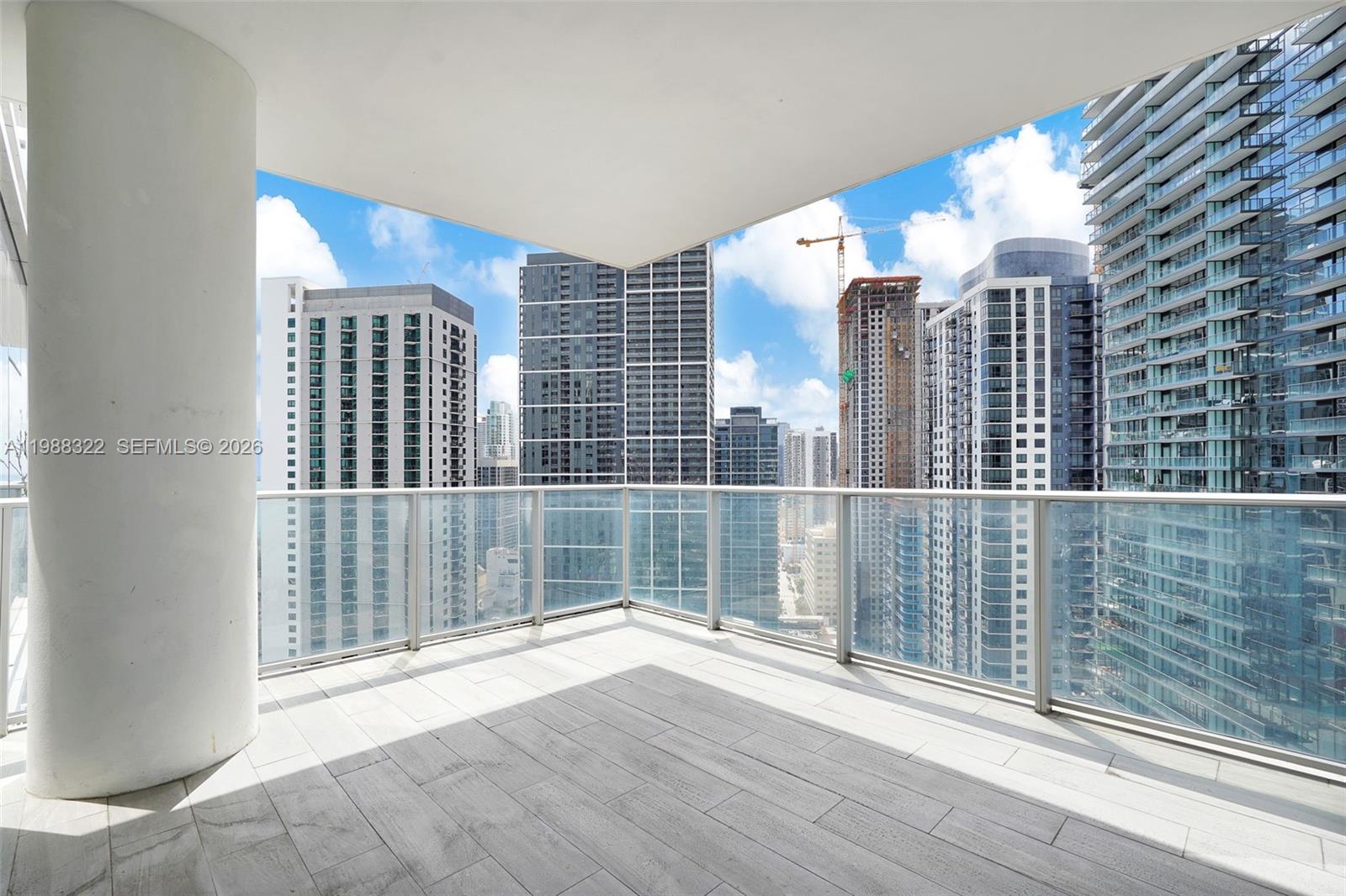 PARAMOUNT MIAMI WORLDCENT - Residential