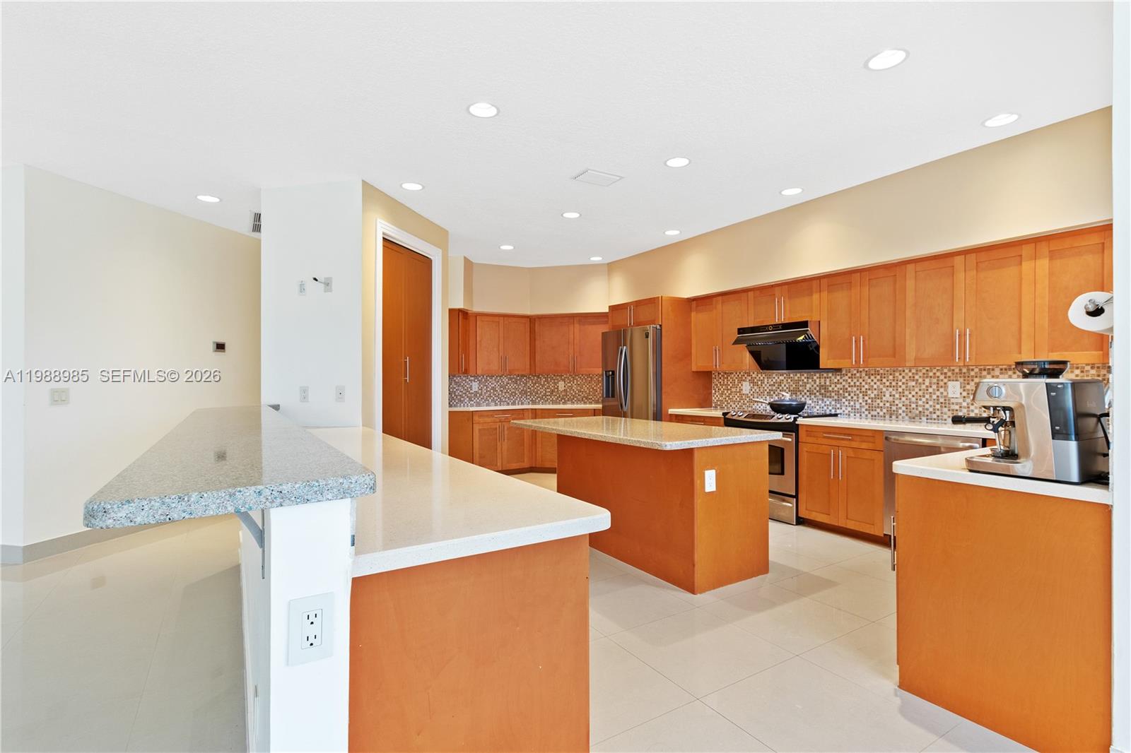 PLANTATION PALMS - Residential