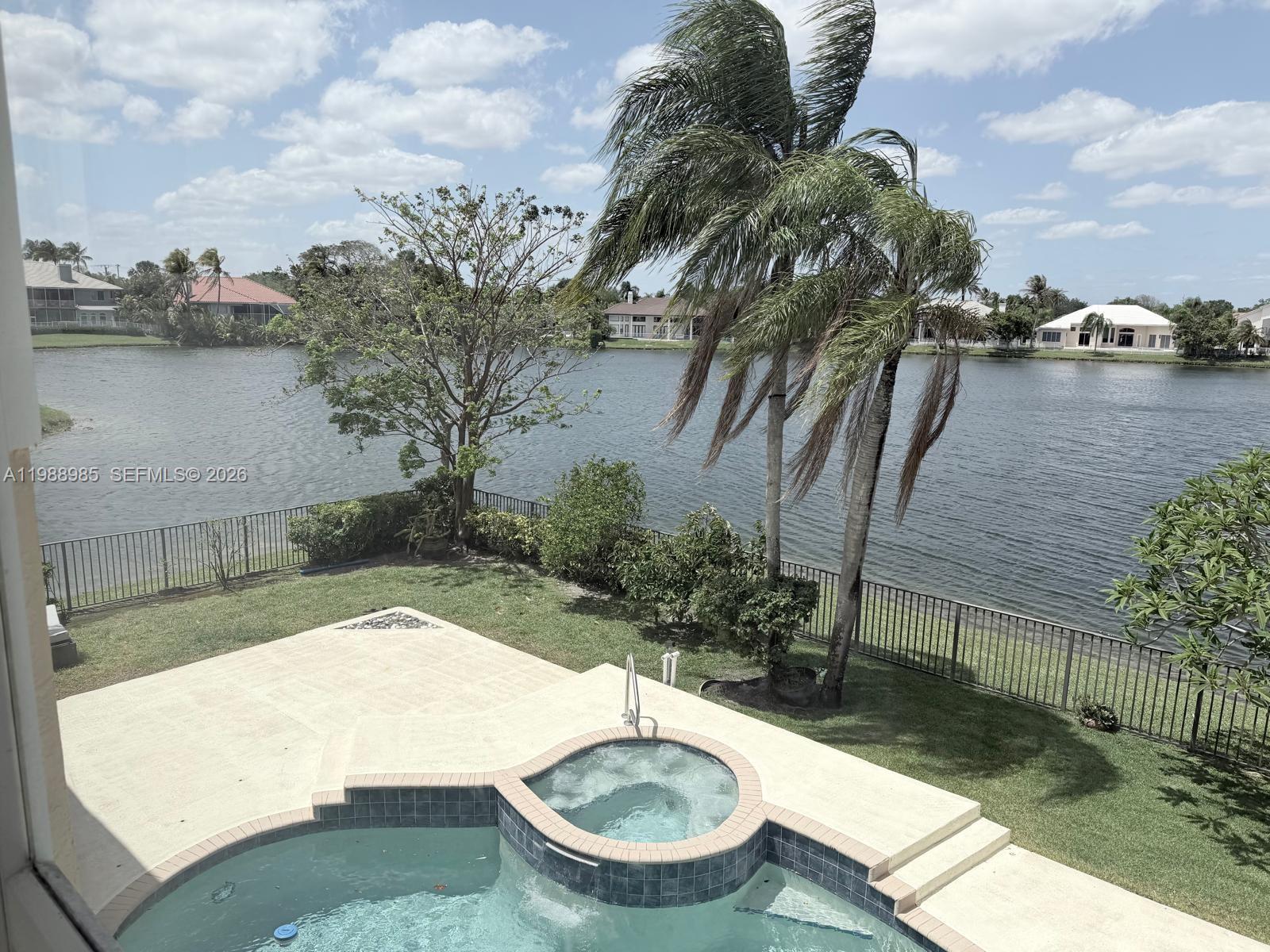 PLANTATION PALMS - Residential