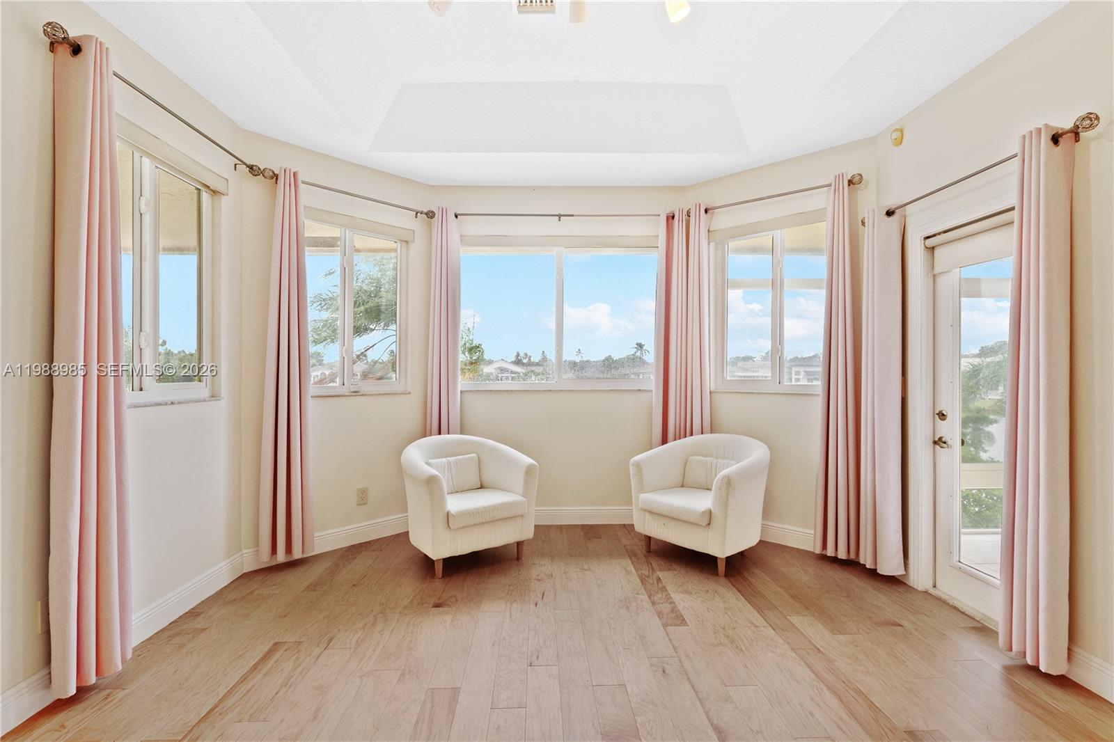 PLANTATION PALMS - Residential