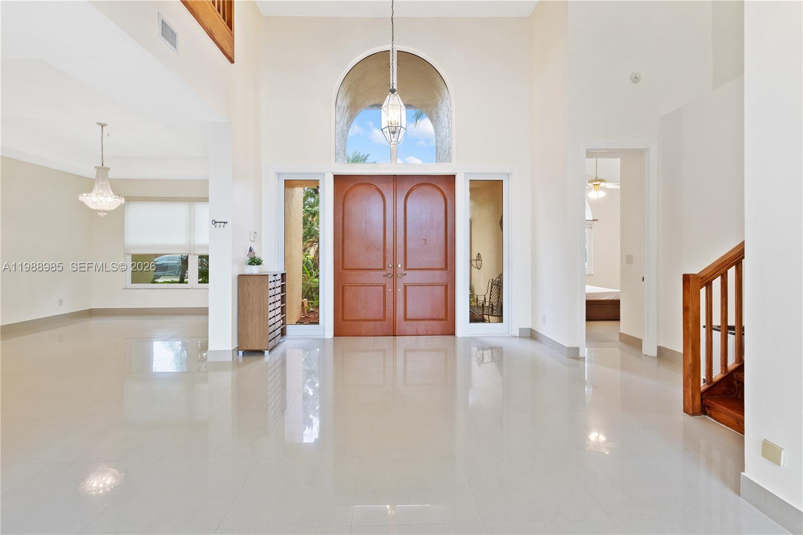 PLANTATION PALMS - Residential