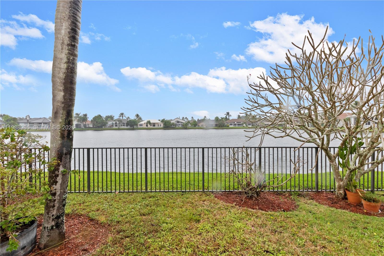 PLANTATION PALMS - Residential