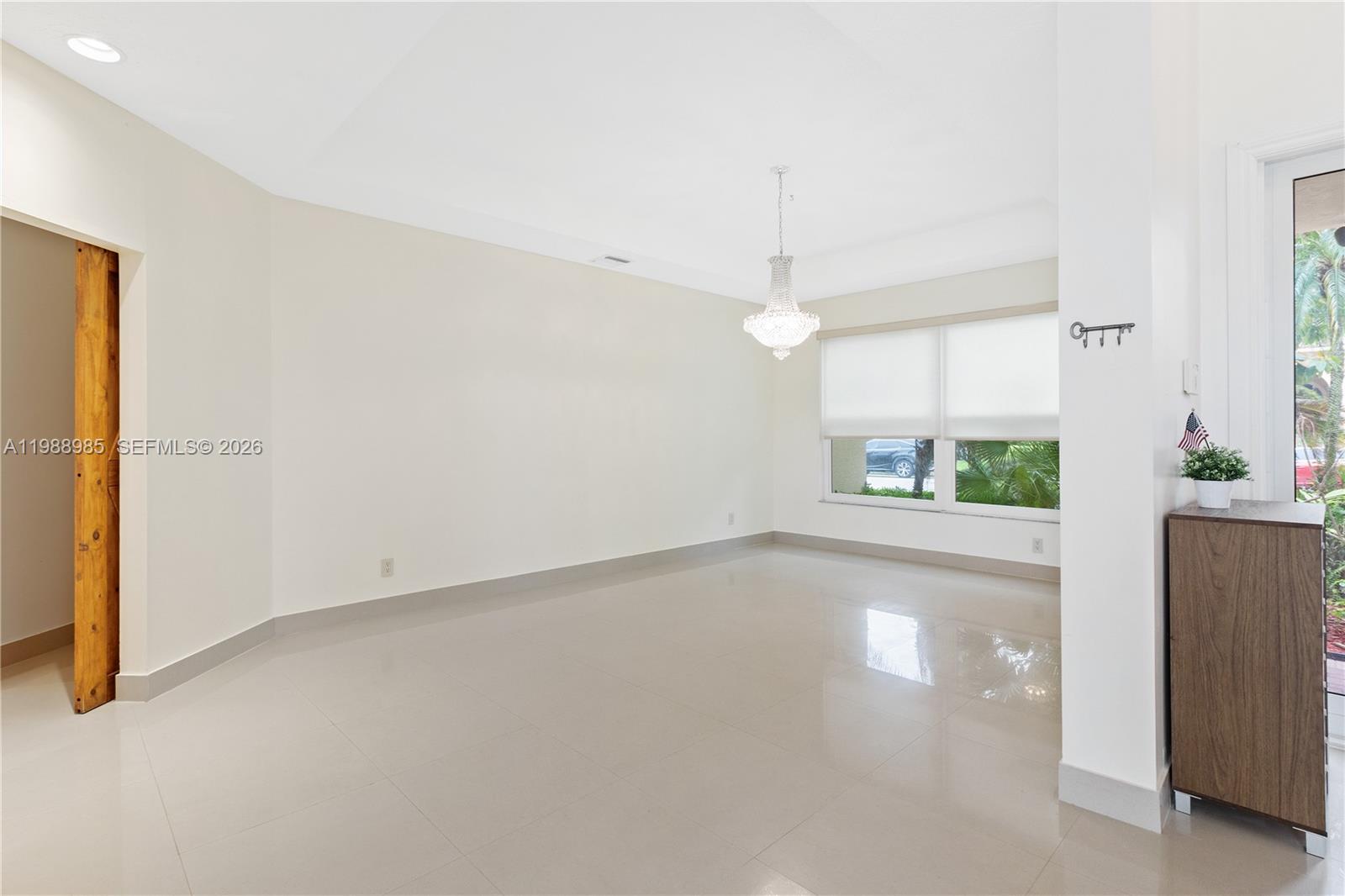 PLANTATION PALMS - Residential