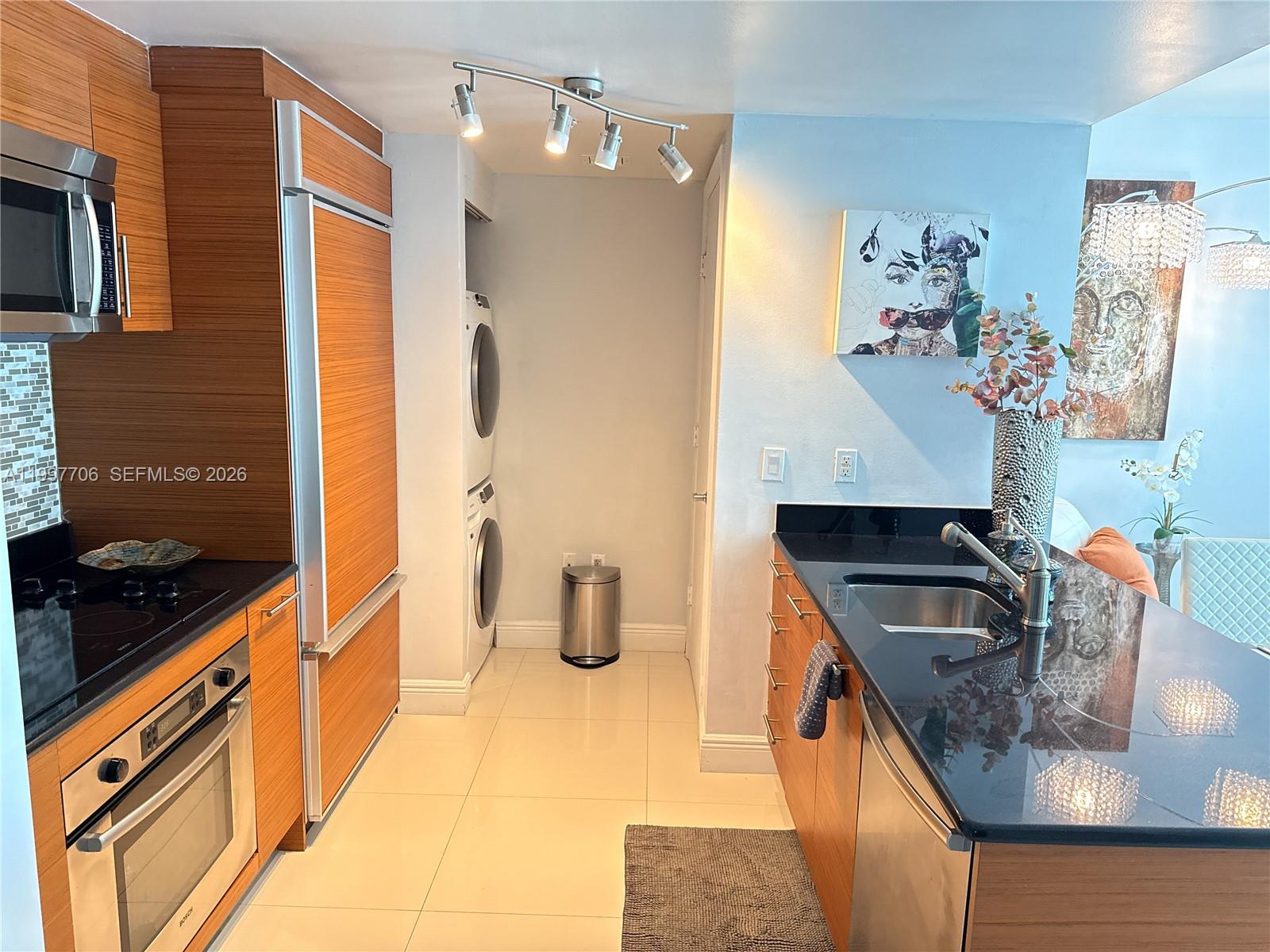 50 BISCAYNE CONDO - Residential Lease