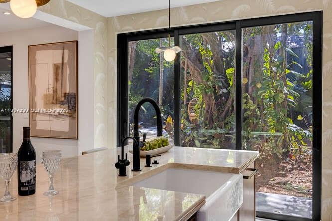 OCEAN VIEW HEIGHTS - Residential