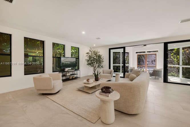 OCEAN VIEW HEIGHTS - Residential