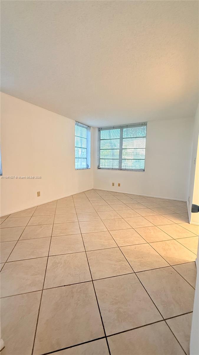 CONDO 1 OF SABAL PALM CON - Residential Lease